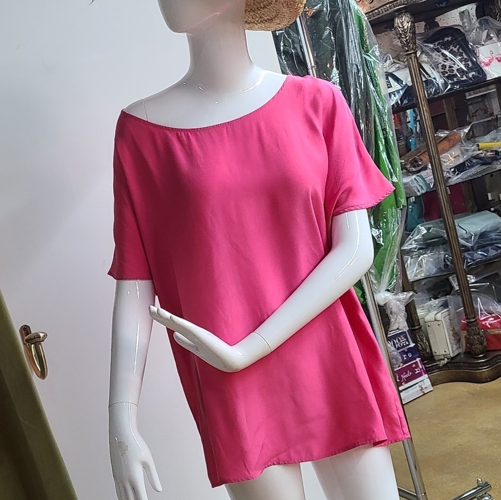 Neiman Marcus 100% Silk Shirt